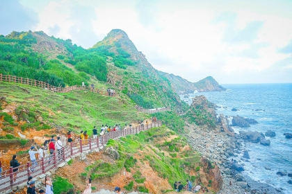 Tour Quy Nhơn - KDL Ghềnh Ráng - Tháp Đôi - Kỳ Co - Lặn Ngắm san hô - Eo Gió 3 Ngày 2 đêm