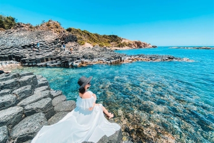 Tour PHÚ YÊN – GÀNH ĐÁ ĐĨA – HOA VÀNG CỎ XANH – BÃI MÔN - MŨI ĐIỆN 1 ngày