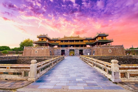 Báo giá cho thuê xe Miền Trung 2025